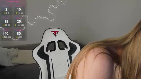 Snapshot of bella__sss chatting on January 12, 2026, 3:12 am Hi I am Bella online show from January 12, 2026, 3:12 am