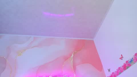 Snapshot of bella__sweets chatting on February 12, 2025, 7:02 pm Melanie online show from February 12, 2025, 7:02 pm