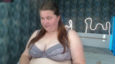 Snapshot of bella_blvack chatting on May 25, 2026, 5:52 pm bella_blvack online show from May 25, 2026, 5:52 pm