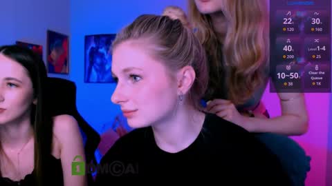 Bella online show from May 13, 2026, 9:33 pm