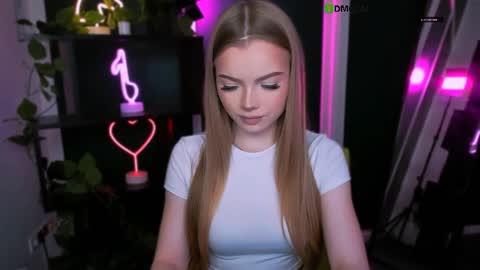 Bella online show from April 8, 2026, 11:32 am