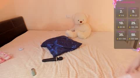 bella_faith online show from March 9, 2025, 9:02 am