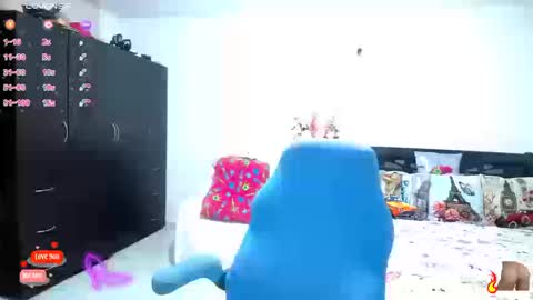 Bella online show from March 13, 2026, 11:33 pm