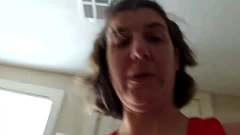 Bella James online show from December 18, 2025, 5:30 pm