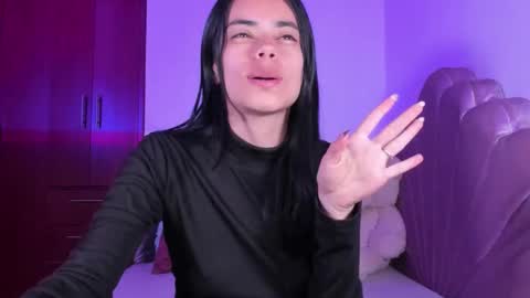 Valeria Model Independent online show from November 7, 2025, 2:55 am