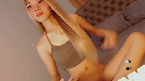 Snapshot of bella_tara chatting on February 9, 2026, 6:17 am Bella online show from February 9, 2026, 6:17 am