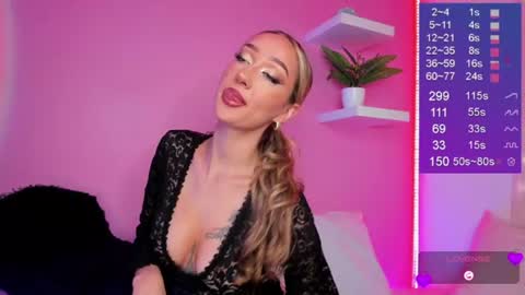 Bella White online show from June 25, 2026, 1:37 pm