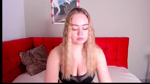 Snapshot of bellaairy chatting on February 10, 2026, 1:53 am Bella online show from February 10, 2026, 1:53 am