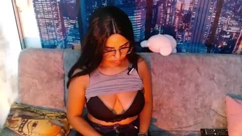 Snapshot of bellabaaker chatting on April 29, 2026, 6:58 pm Bella Baker online show from April 29, 2026, 6:58 pm