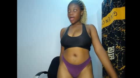 Snapshot of bellababy7 chatting on April 24, 2026, 7:05 pm bella online show from April 24, 2026, 7:05 pm