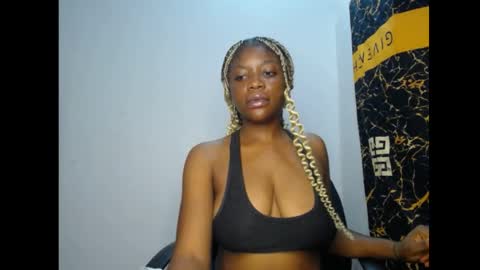 Snapshot of bellababy7 chatting on April 30, 2026, 8:57 pm bella online show from April 30, 2026, 8:57 pm