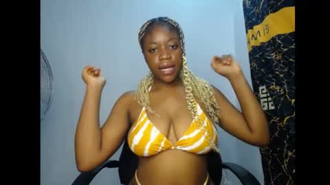 Snapshot of bellababy7 chatting on May 3, 2026, 5:30 pm bella online show from May 3, 2026, 5:30 pm