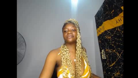 Snapshot of bellababy7 chatting on June 1, 2026, 5:47 pm bella online show from June 1, 2026, 5:47 pm