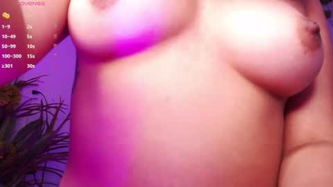 Snapshot of bellabills chatting on February 12, 2025, 3:51 am Bella online show from February 12, 2025, 3:51 am