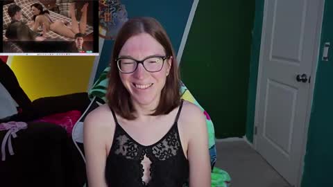 Snapshot of bellablake96 chatting on May 16, 2026, 5:01 pm BellaBlake96 online show from May 16, 2026, 5:01 pm