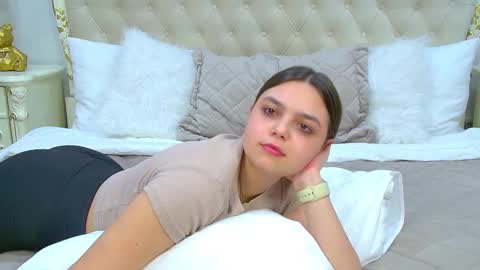 Snapshot of bellaboolman chatting on February 5, 2025, 3:34 am BellaBoolman online show from February 5, 2025, 3:34 am