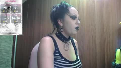 belladona_trix online show from April 17, 2026, 4:43 pm