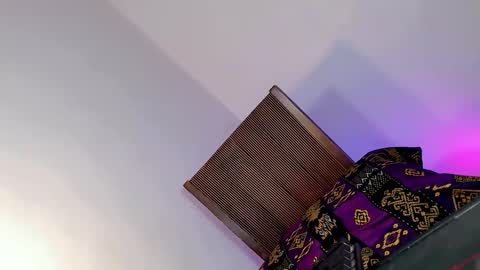 Bella rowt online show from February 15, 2026, 2:52 am