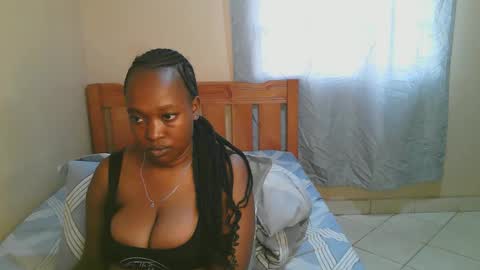 Snapshot of bellalure33 chatting on October 26, 2025, 11:16 am Bella online show from October 26, 2025, 11:16 am