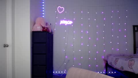 Bella Monroe online show from February 19, 2025, 5:16 am