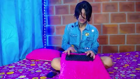 Snapshot of bellamy_094 chatting on November 11, 2025, 8:20 pm bellamy_094 online show from November 11, 2025, 8:20 pm