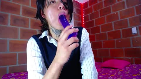 Snapshot of bellamy_094 chatting on December 15, 2025, 8:46 pm bellamy_094 online show from December 15, 2025, 8:46 pm