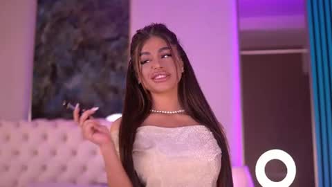 Snapshot of bellanoirre chatting on June 13, 2026, 6:28 pm Bella online show from June 13, 2026, 6:28 pm