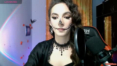 bellaqueen0701 online show from October 26, 2025, 4:02 pm