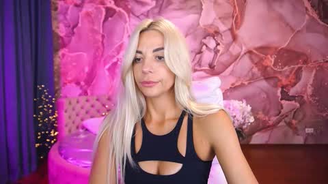 Snapshot of bellarayyy chatting on September 22, 2025, 7:49 pm Bella online show from September 22, 2025, 7:49 pm