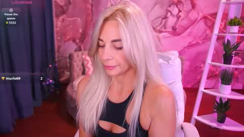 Snapshot of bellarayyy chatting on November 12, 2025, 10:30 pm Bella online show from November 12, 2025, 10:30 pm