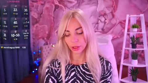 Snapshot of bellarayyy chatting on November 15, 2025, 5:05 am Bella online show from November 15, 2025, 5:05 am