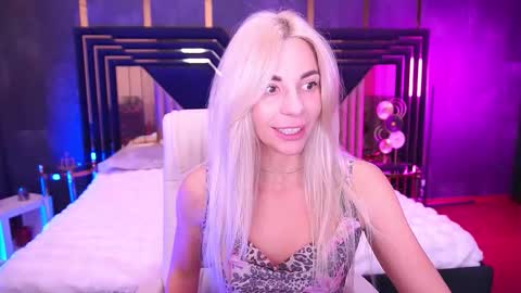 Snapshot of bellarayyy chatting on November 25, 2025, 9:15 pm Bella online show from November 25, 2025, 9:15 pm