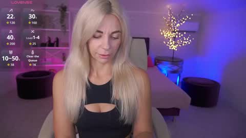 Bella online show from June 3, 2026, 2:33 pm