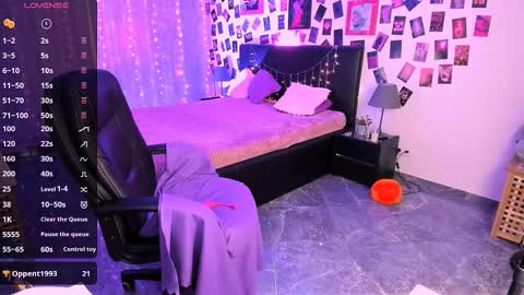 Bella online show from March 7, 2025, 2:23 pm