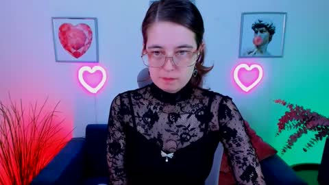 Snapshot of bellatrixllestrange chatting on December 19, 2024, 11:03 pm Bella. Ntmu online show from December 19, 2024, 11:03 pm
