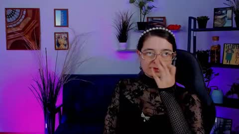 Snapshot of bellatrixllestrange chatting on January 9, 2025, 11:13 pm Bella. Ntmu online show from January 9, 2025, 11:13 pm