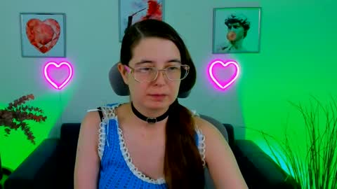 Snapshot of bellatrixllestrange chatting on January 17, 2025, 8:22 pm Bella. Ntmu online show from January 17, 2025, 8:22 pm