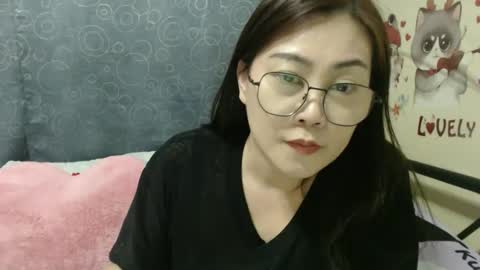 Snapshot of bellbabe chatting on March 1, 2025, 12:45 pm Bella online show from March 1, 2025, 12:45 pm