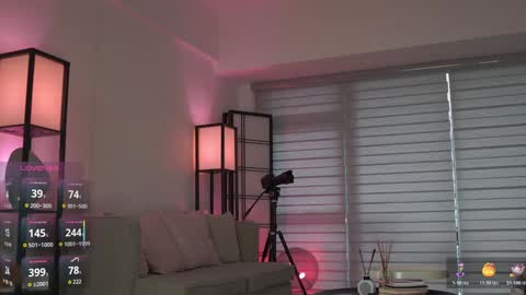 Belle Adrienne  IG  online show from November 2, 2025, 11:40 pm