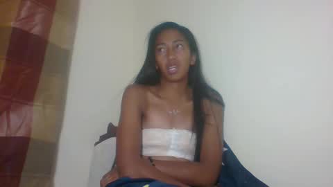 belle_annah online show from April 22, 2026, 6:53 pm