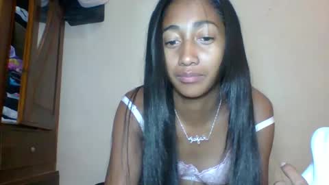 belle_annah online show from April 27, 2026, 5:05 am
