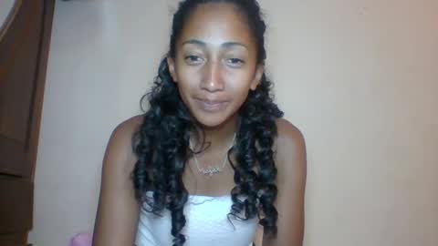 Snapshot of belle_annah chatting on May 15, 2026, 6:42 am belle_annah online show from May 15, 2026, 6:42 am