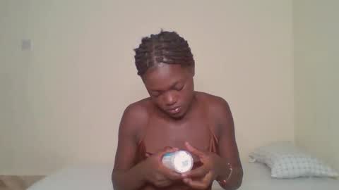 Snapshot of belle_bubbles chatting on June 6, 2026, 6:12 pm bubbles online show from June 6, 2026, 6:12 pm