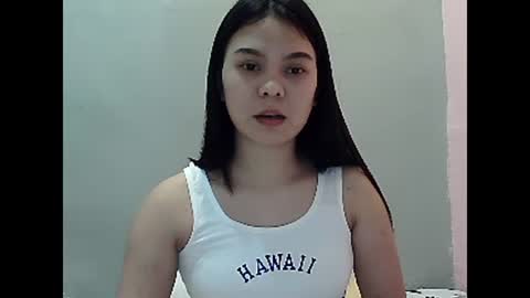 Snapshot of belle_ph chatting on January 15, 2025, 6:51 pm Belle online show from January 15, 2025, 6:51 pm