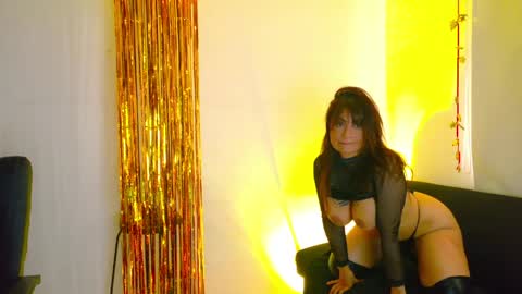 Snapshot of belle_seduction chatting on April 7, 2026, 6:52 pm Loren Morrison online show from April 7, 2026, 6:52 pm