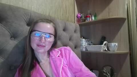 Amelia online show from October 21, 2025, 5:35 pm