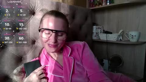 Snapshot of belleamiee chatting on January 12, 2026, 12:32 pm Amelia online show from January 12, 2026, 12:32 pm