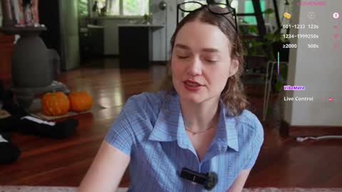 BELLE   online show from November 5, 2025, 2:55 am