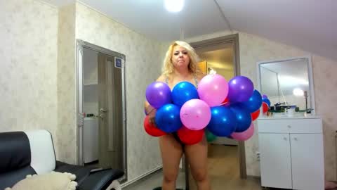 Vivi online show from November 6, 2025, 5:41 am