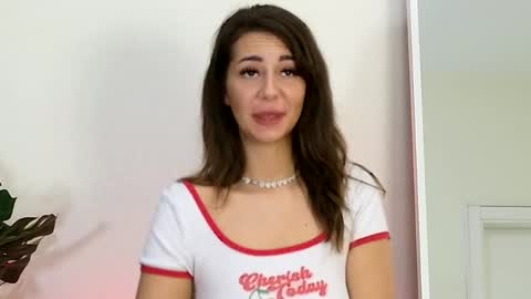 Snapshot of belleskye chatting on April 17, 2026, 3:53 am Belle online show from April 17, 2026, 3:53 am